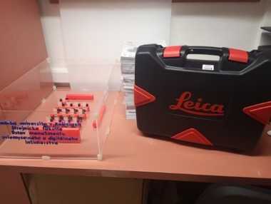 leica